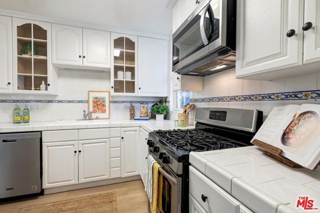 8597 Higuera Street, Culver City, CA 90232