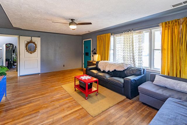 4041 N Sperry Rd, Denair, CA 95316