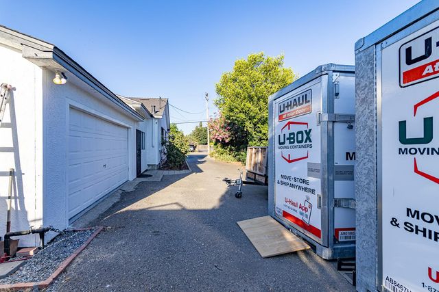 4041 N Sperry Rd, Denair, CA 95316