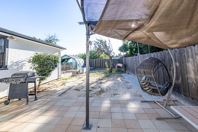 4041 N Sperry Rd, Denair, CA 95316