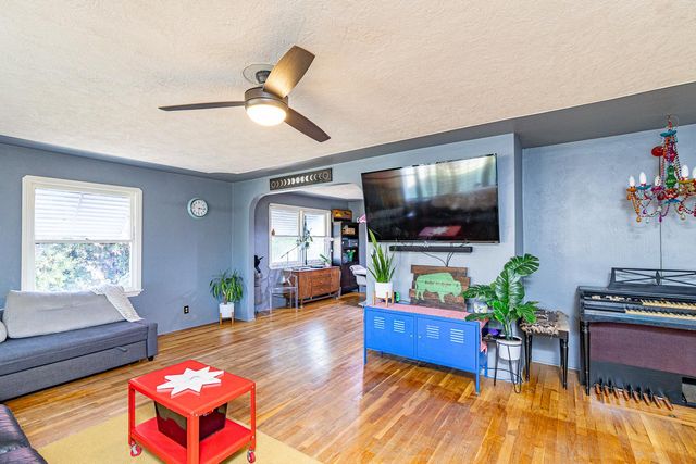 4041 N Sperry Rd, Denair, CA 95316