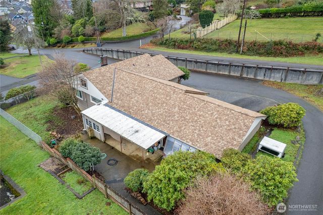 301 Sunset Drive, Hoquiam, WA 98550