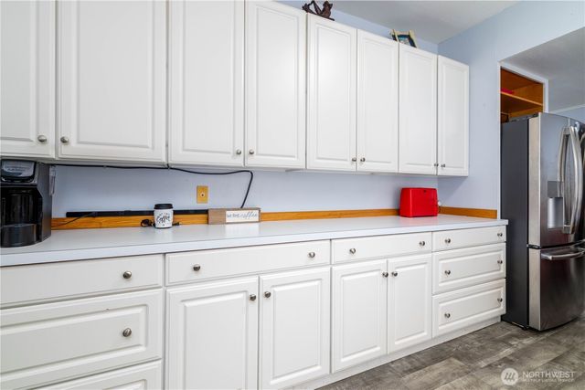 301 Sunset Drive, Hoquiam, WA 98550