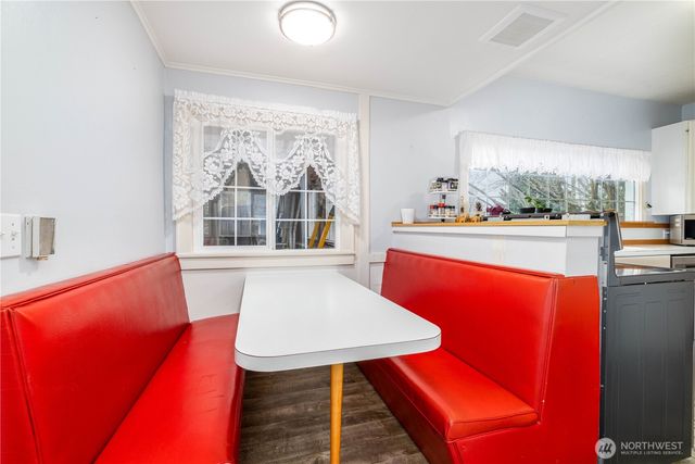 301 Sunset Drive, Hoquiam, WA 98550