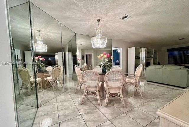 4400 NW 30th Street 326, Coconut Creek, FL 33066