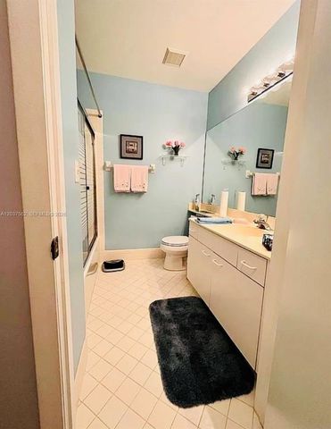 4400 NW 30th Street 326, Coconut Creek, FL 33066