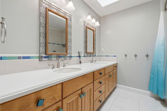 388 Timberline Court, Hanford, CA 93230