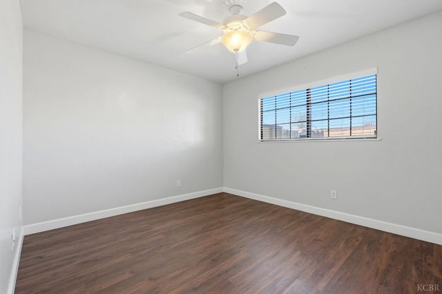 388 Timberline Court, Hanford, CA 93230