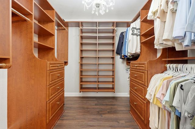 388 Timberline Court, Hanford, CA 93230