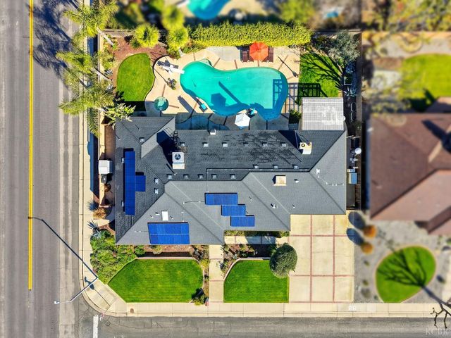 388 Timberline Court, Hanford, CA 93230