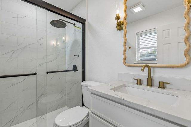 1914 Lawndale Drive, Carrollton, TX 75006