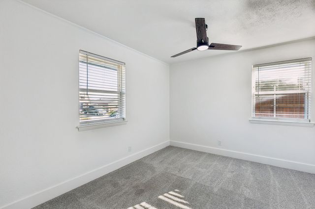 1914 Lawndale Drive, Carrollton, TX 75006