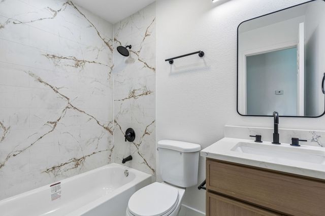 1914 Lawndale Drive, Carrollton, TX 75006