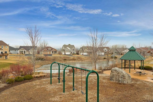 8639 139th Street, Savage, MN 55378