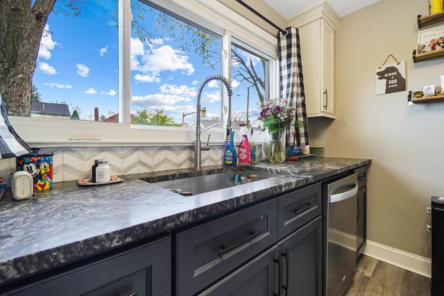 3033 Wicklow Road, Columbus, OH 43204