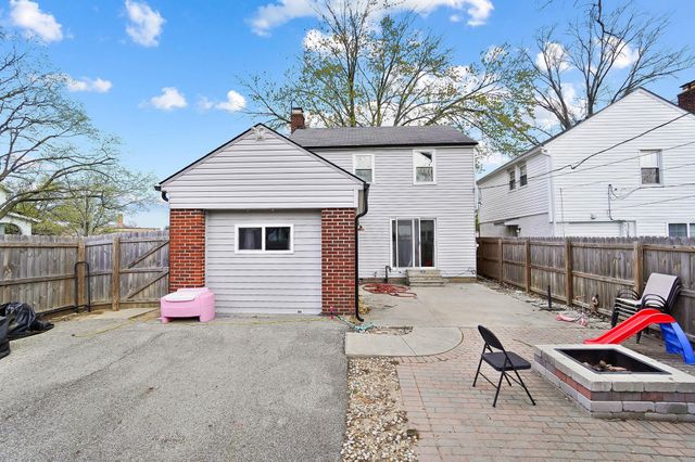 3033 Wicklow Road, Columbus, OH 43204