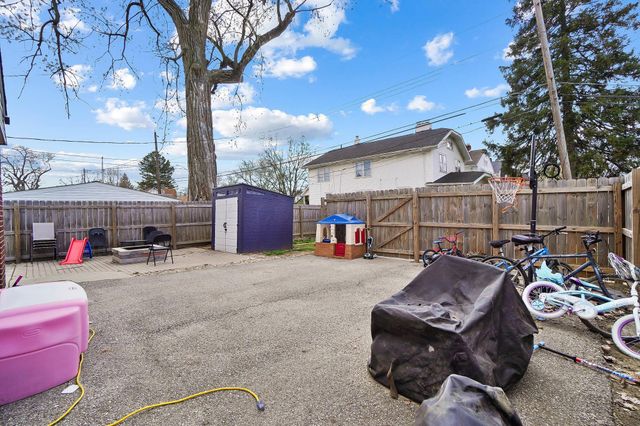 3033 Wicklow Road, Columbus, OH 43204