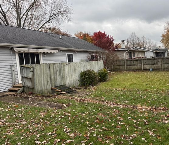 2303 Worthington Drive, Valparaiso, IN 46383