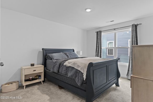 7403 Julius Drive NE, Leland, NC 28451