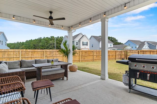 7403 Julius Drive NE, Leland, NC 28451