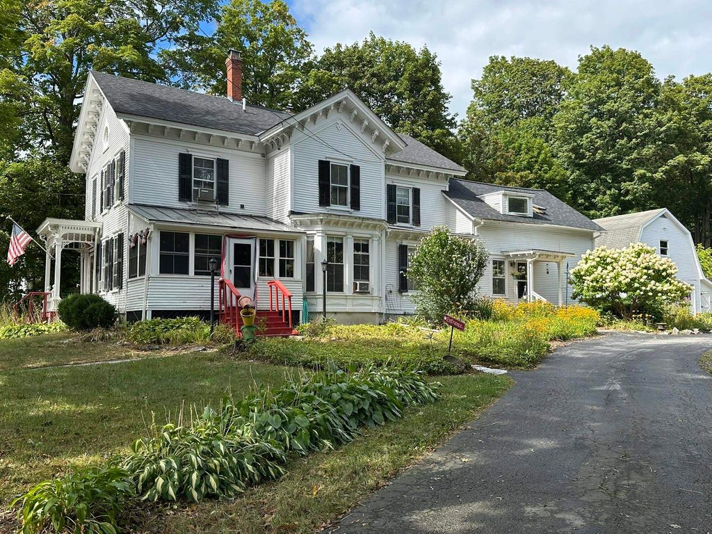 25 Grove Street, Brandon, VT 05733