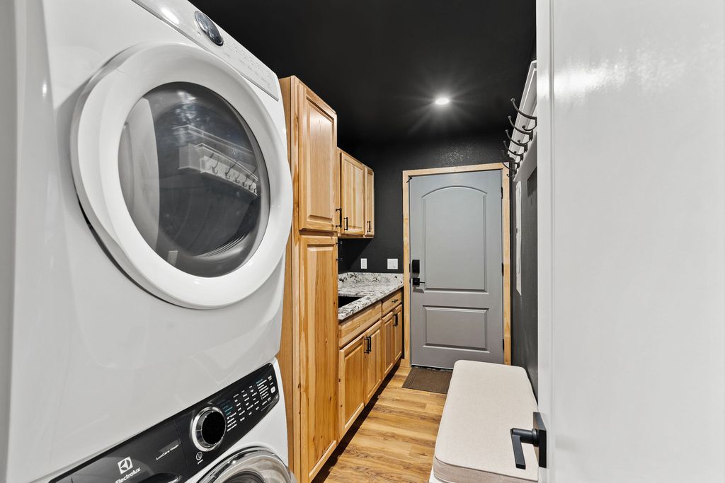 18082 & 18090 Demersville Wagon Road, Lakeside, MT 59922 photo 100