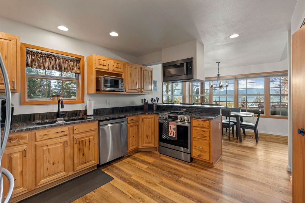 18082 & 18090 Demersville Wagon Road, Lakeside, MT 59922 photo 68