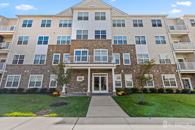 644 Lorhan Drive, Piscataway, NJ 08854