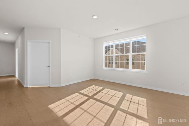 644 Lorhan Drive, Piscataway, NJ 08854