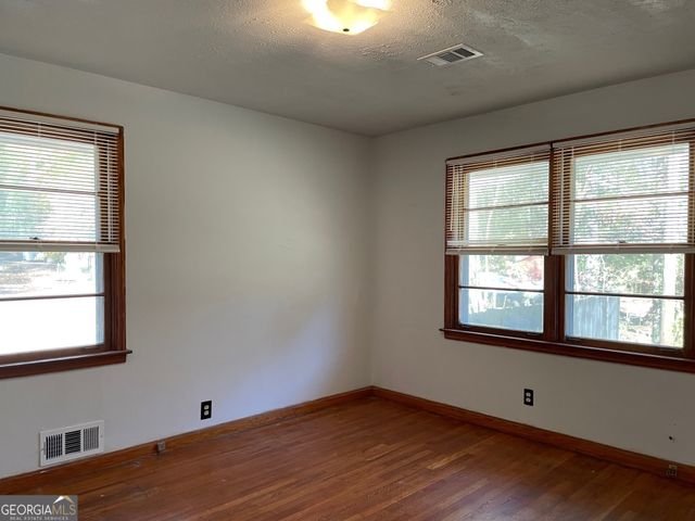 4243 Ervin Circle, Forest Park, GA 30297
