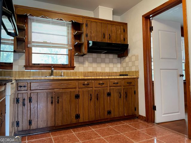 4243 Ervin Circle, Forest Park, GA 30297