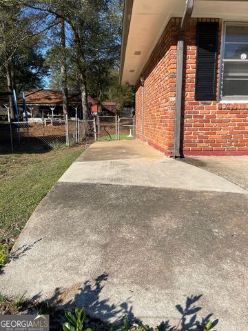 4243 Ervin Circle, Forest Park, GA 30297