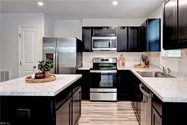 259 Mildred DR, Williamsburg, VA 23188
