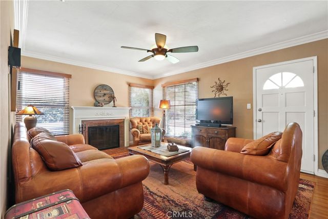 808 W 33rd, Long Beach, CA 90806