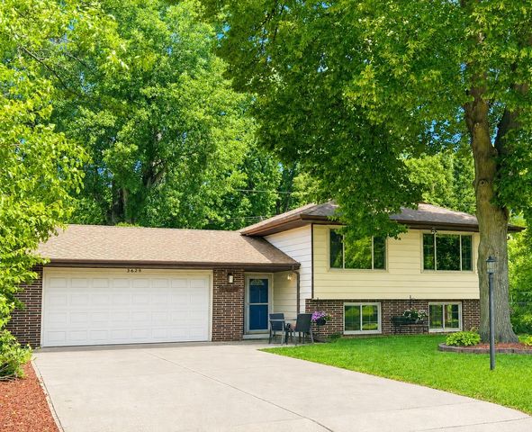 3629 Coolidge Street NE, Saint Anthony, MN 55418