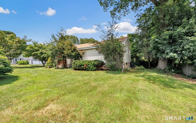 82 Crown Street, Trumbull, CT 06611