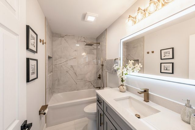 719 Webster Street, Algonquin, IL 60102