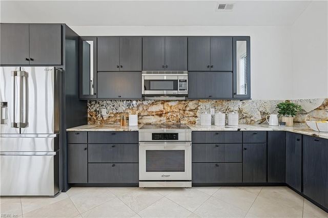 100 N Lawson RD, Poquoson, VA 23662
