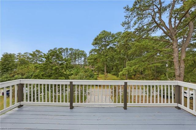 100 N Lawson RD, Poquoson, VA 23662