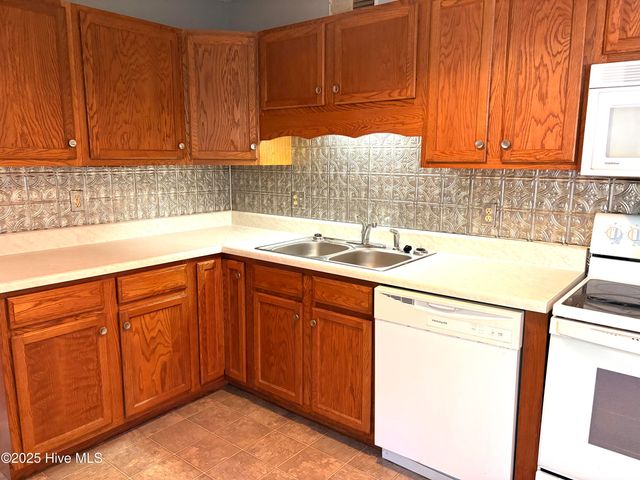 11220 Taylor Road, Laurinburg, NC 28352