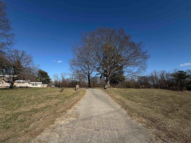 754 MCWILLIAMS RD, Covington, TN 38019