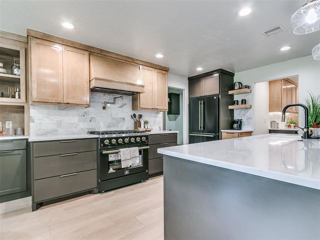 1301 Mary Lee Lane, Edmond, OK 73034