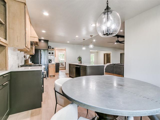 1301 Mary Lee Lane, Edmond, OK 73034
