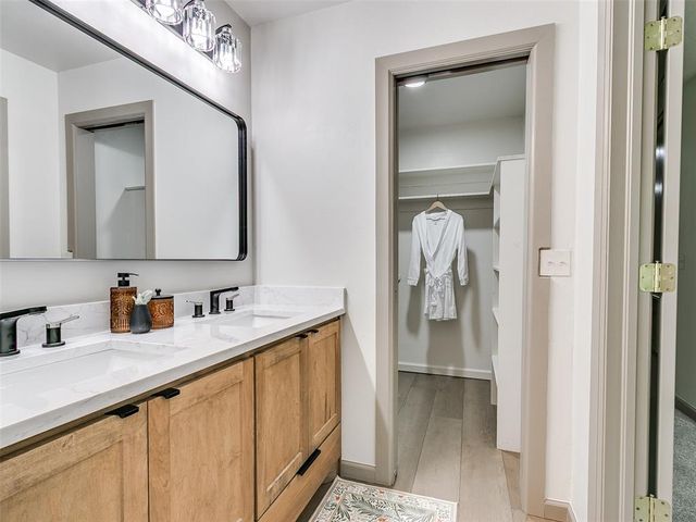 1301 Mary Lee Lane, Edmond, OK 73034