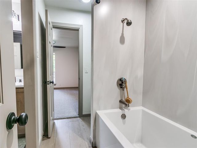 1301 Mary Lee Lane, Edmond, OK 73034