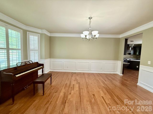 1009 Providence Forest Drive, Matthews, NC 28104