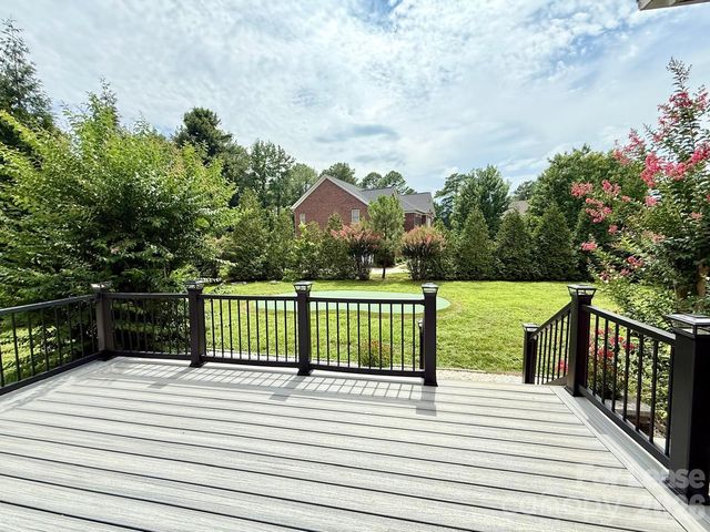 1009 Providence Forest Drive, Matthews, NC 28104
