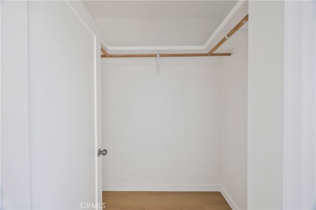Image 23 of property listing at 10905 Dalerose Avenue, Inglewood, CA 90304