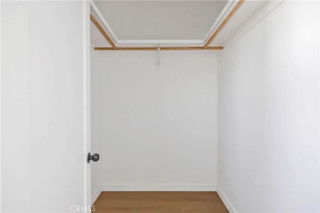 Image 28 of property listing at 10905 Dalerose Avenue, Inglewood, CA 90304