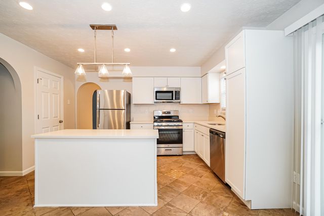 1181 Onslow Drive, Columbus, OH 43204